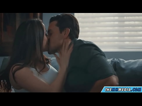❤️ Romantikong pakikipagtalik sa isang magandang busty na ina ❤️❌ dekalidad na porn sa amin